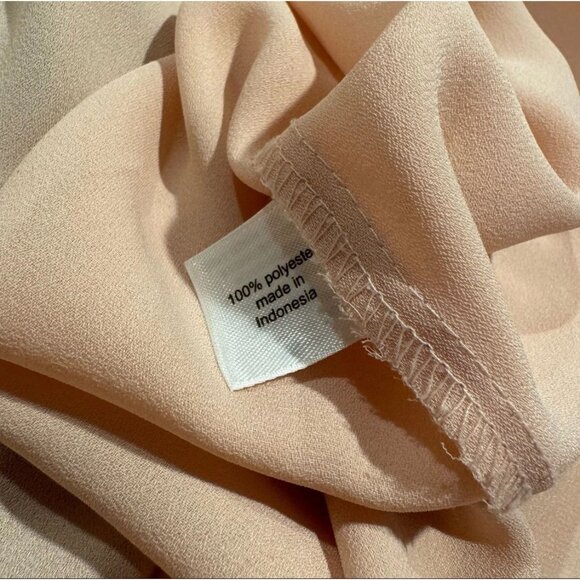 Lane Bryant Womens Blush Pink Blouse Size 22/24 Button-Front Long Sleeve - Picture 3 of 9